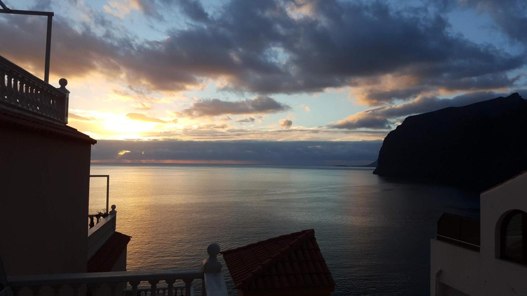 אקנטילדו דה לוס גיגנטס Acantilados De Los Gigantes, Islas Canarias, Espana מראה חיצוני תמונה